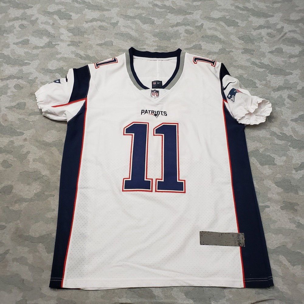 New England Patriots Jersey Mens Medium White NFL Football Julian Edelman #11